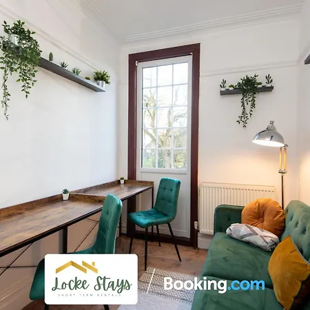 7 Bedroom House By Locke Short Lets Serviced Linthorpe Free Parking Otel Middlesbrough