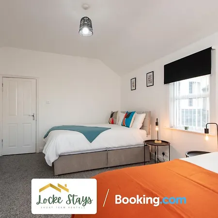 Otel 7 Bedroom House By Locke Short Lets Serviced Linthorpe Free Parking *