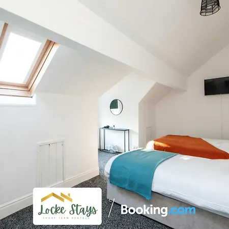 Otel 7 Bedroom House By Locke Short Lets Serviced Linthorpe Free Parking
