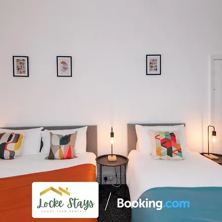 7 Bedroom House By Locke Short Lets Serviced Linthorpe Free Parking 미들즈브러